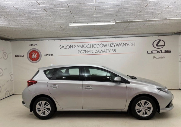 Toyota Auris cena 64900 przebieg: 49957, rok produkcji 2017 z Lipiany małe 154